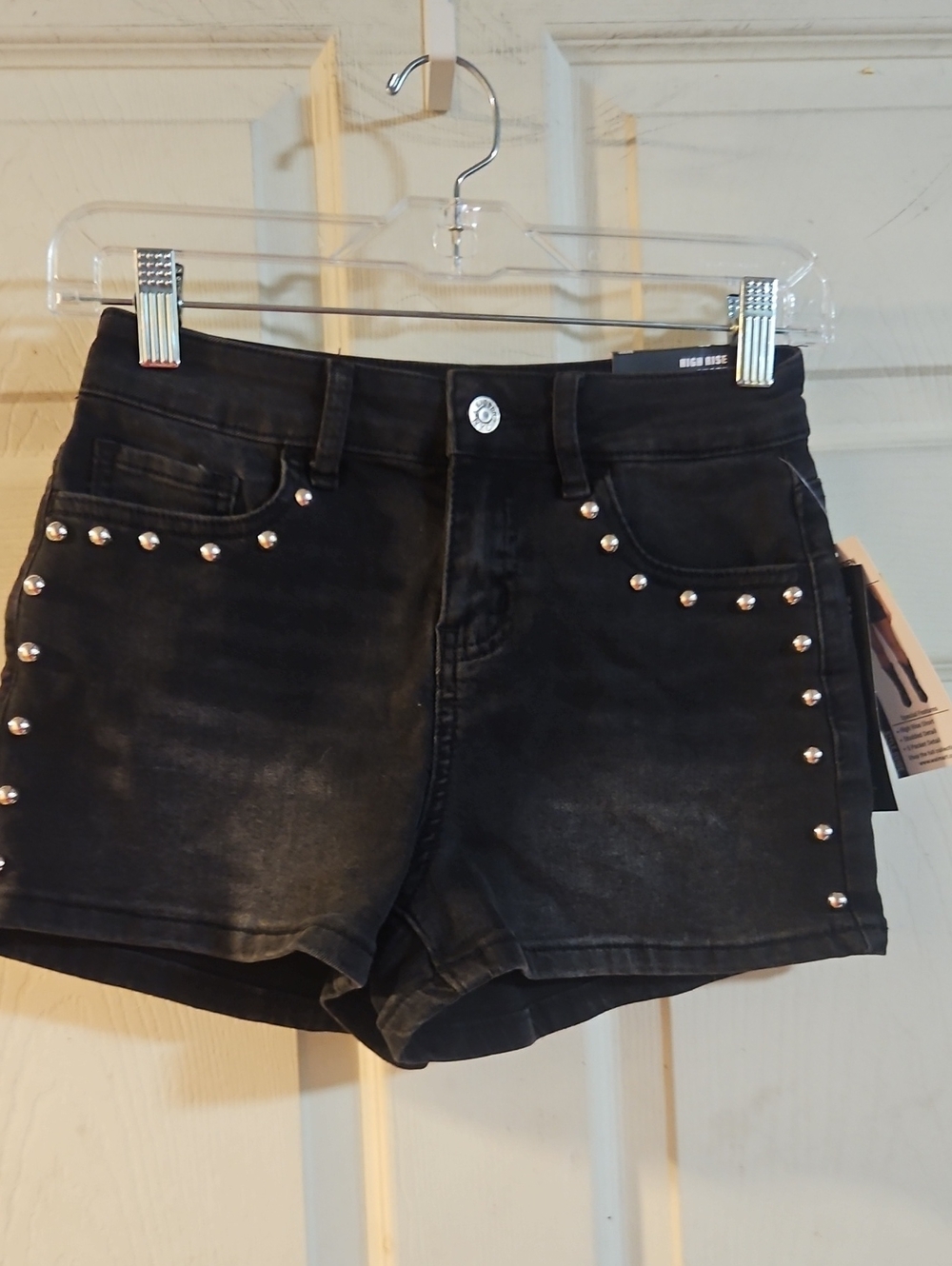MADDEN NYC BLACK STUDDED SHORT: HIGH RISE: NEW WITH TAGS: SIZE 00